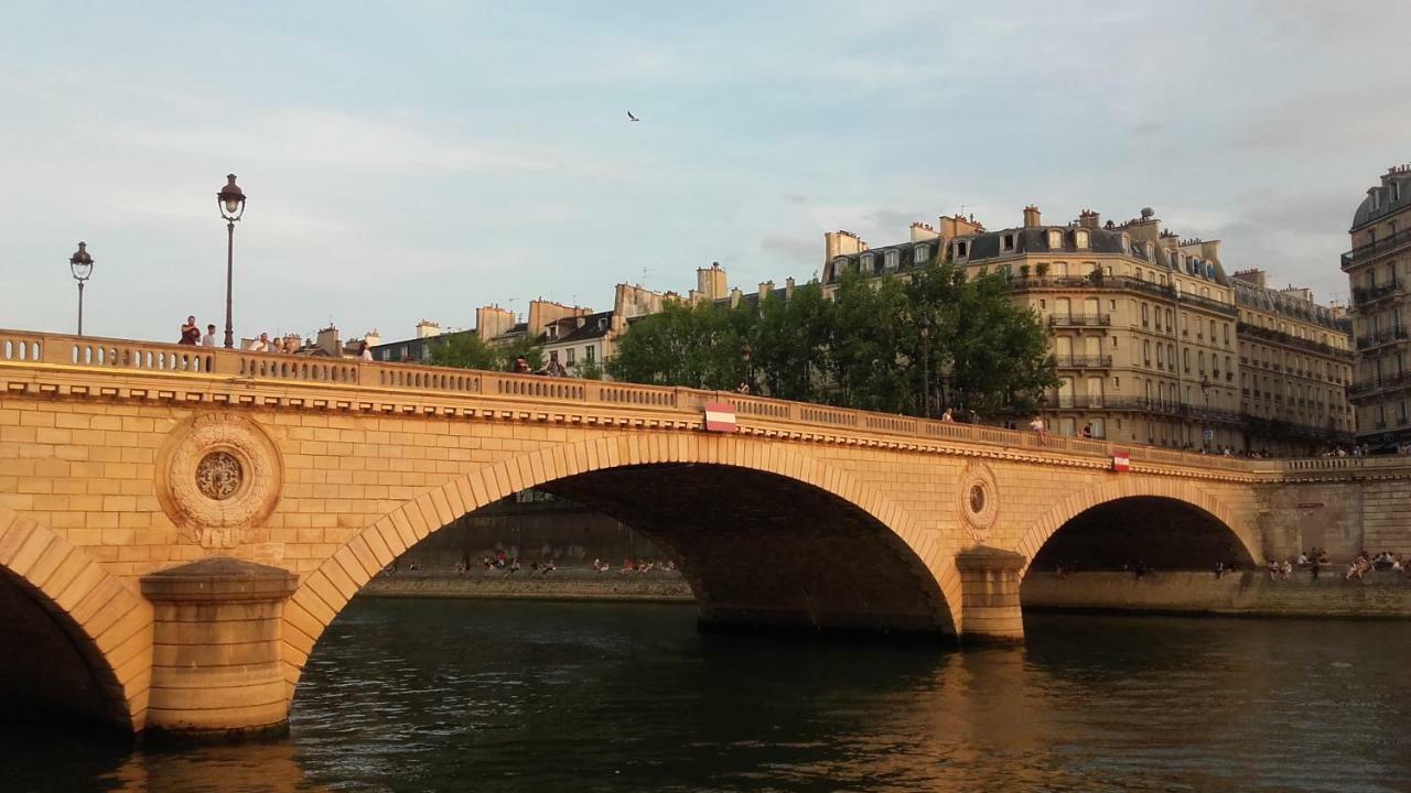 Ile Saint-Louis Glamorous Flat París Exterior foto